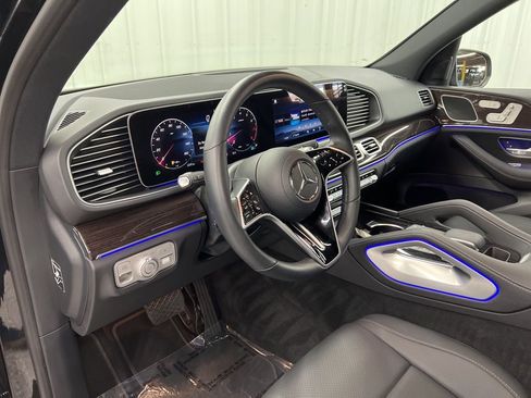 Used 2025 Mercedes-Benz GLE 350 4MATIC image 16