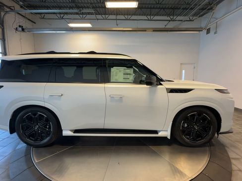 New 2026 INFINITI QX80 4WD w/ Sport Exterior Package image 9