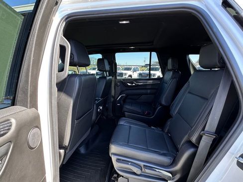 Used 2021 GMC Yukon Denali w/ Denali Premium Package image 25