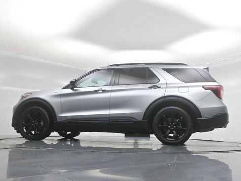 Certified 2023 Ford Explorer ST-Line w/ Class IV Trailer Tow Package image 58