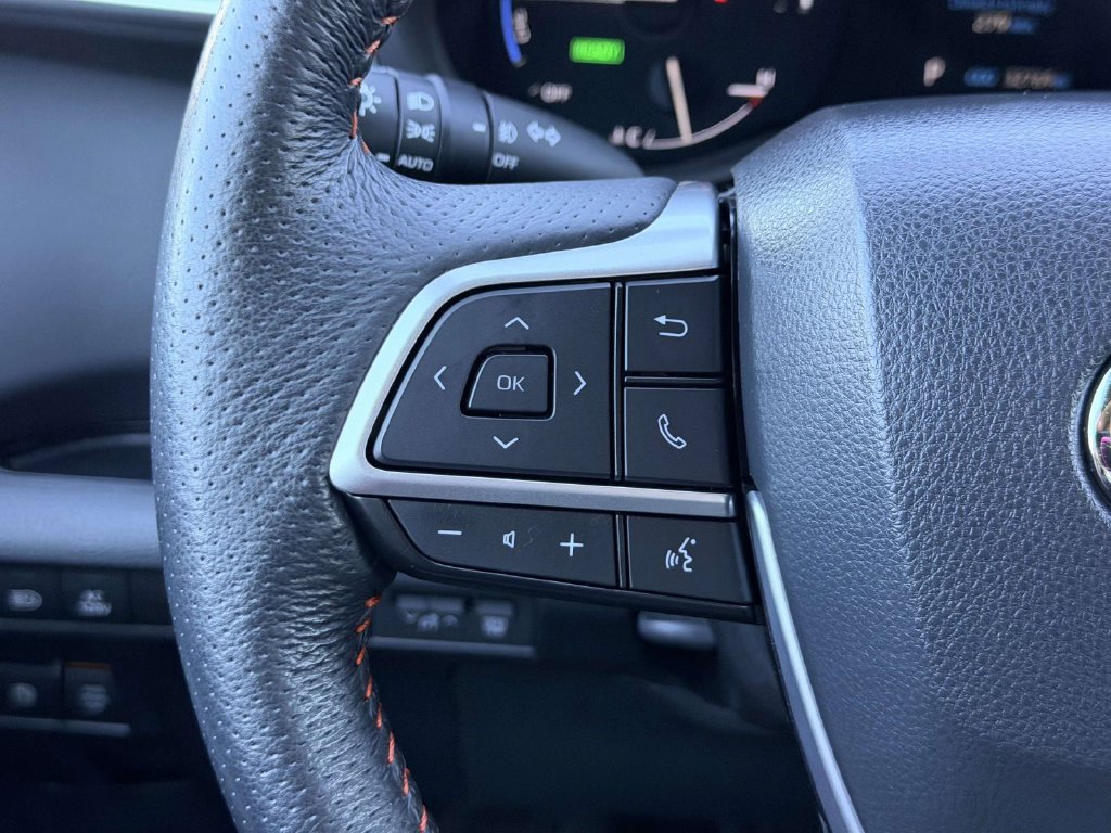 Certified 2023 Toyota Sienna XSE w/ XSE Plus Package AWD/4WD image 8
