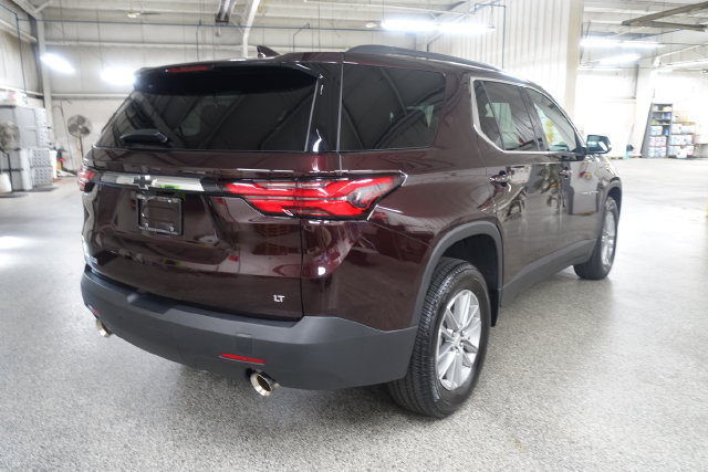 Used 2023 Chevrolet Traverse LT FWD image 7