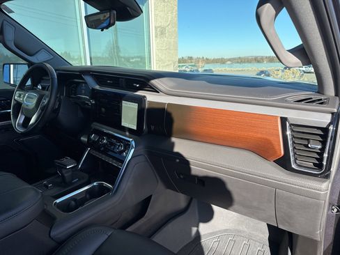 Used 2024 GMC Sierra 1500 Denali w/ Denali Reserve Package image 14
