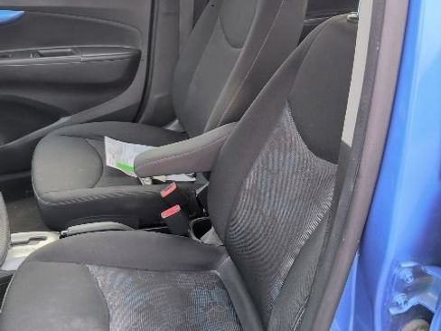 Used 2016 Chevrolet Spark LT FWD image 12
