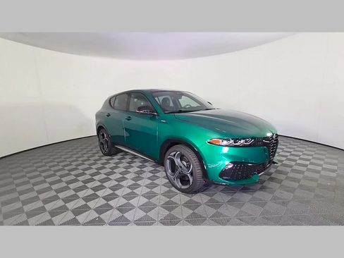 New 2026 Alfa Romeo Tonale w/ Active Assist Package AWD/4WD image 21