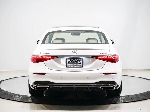 Used 2023 Mercedes-Benz S 500 4MATIC image 3