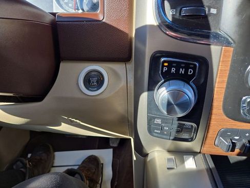 Used 2014 RAM 1500 Laramie w/ Convenience Group image 25