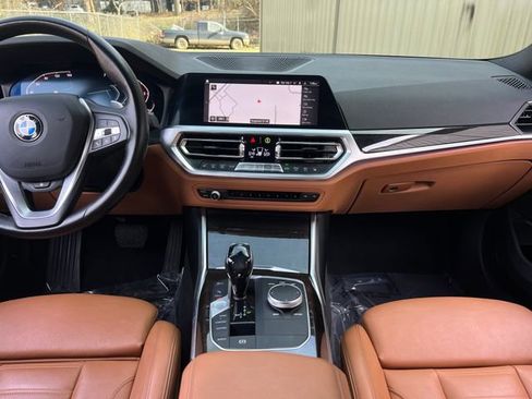 Used 2019 BMW 330i Sedan image 16