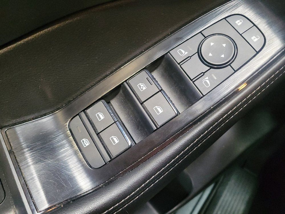 Used 2025 Nissan Rogue SV w/ SV Premium Package FWD image 27