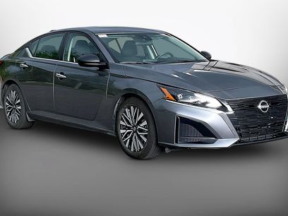 Used 2024 Nissan Altima 2.5 SV