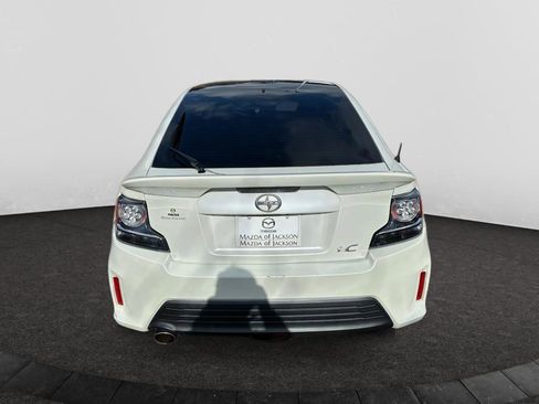 Used 2016 Scion tC image 4