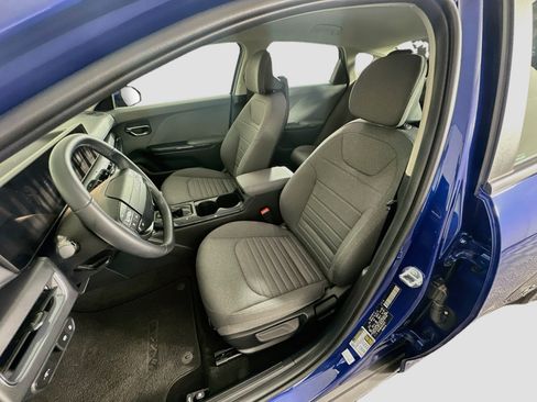 Used 2025 Kia K4 EX FWD image 13