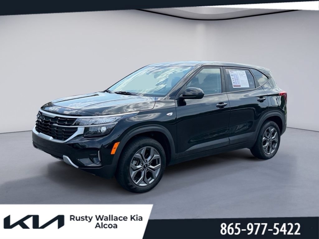 Used 2024 Kia Seltos LX AWD/4WD image 1