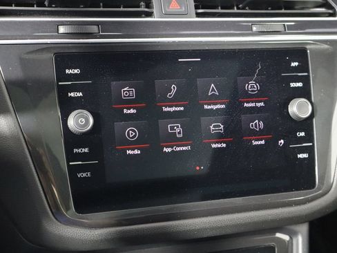 Used 2023 Volkswagen Tiguan SE R-Line FWD image 29