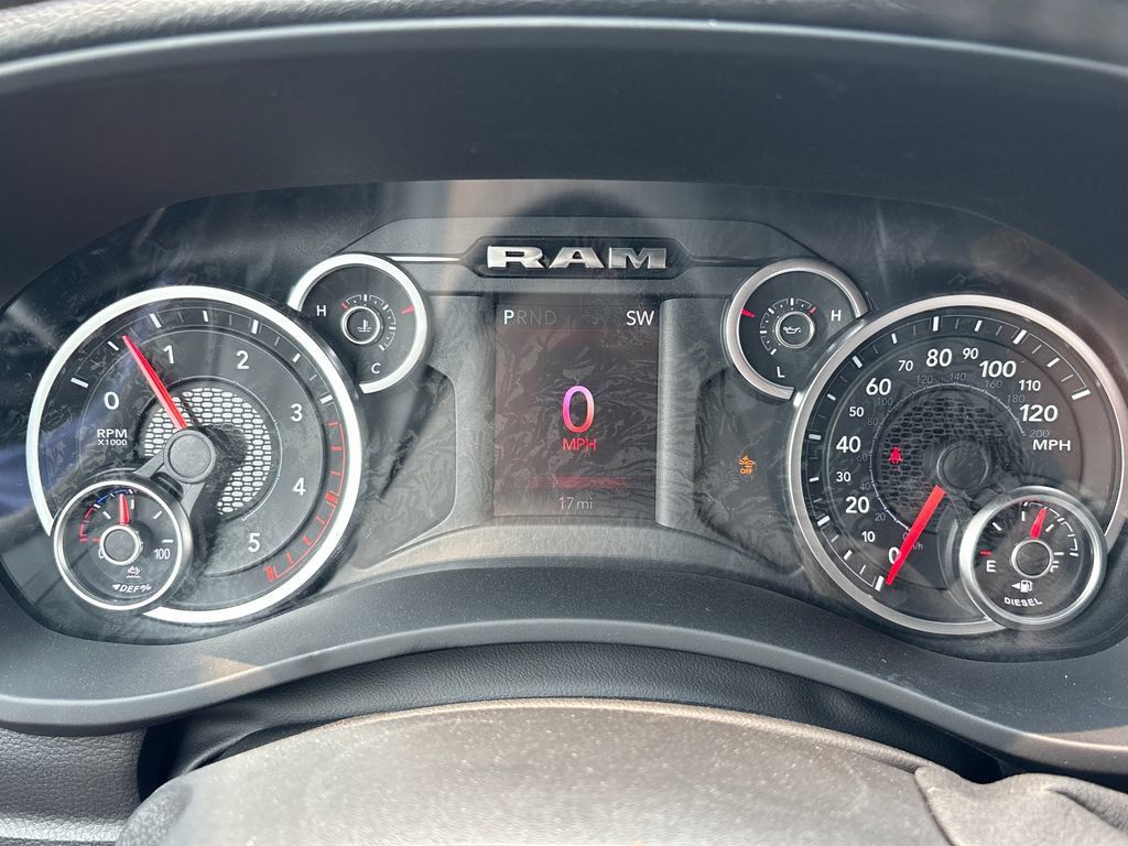New 2026 RAM 3500 Big Horn AWD/4WD image 19