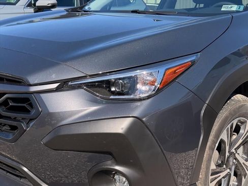 Used 2024 Subaru Crosstrek 2.0i Premium image 4