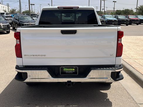 Used 2025 Chevrolet Silverado 1500 LT w/ Safety Package AWD/4WD image 7
