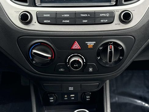 Used 2019 Hyundai Accent SEL image 11