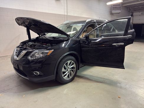 Used 2014 Nissan Rogue SL w/ SL Premium Package image 9