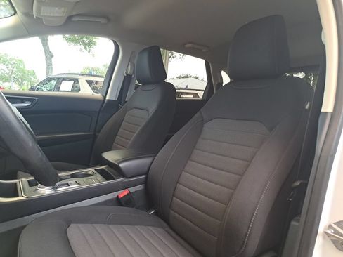 Certified 2024 Ford Edge SE w/ Black Appearance Package AWD/4WD image 20