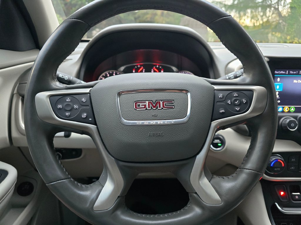 Used 2020 GMC Terrain Denali w/ Denali Premium Package AWD/4WD image 15