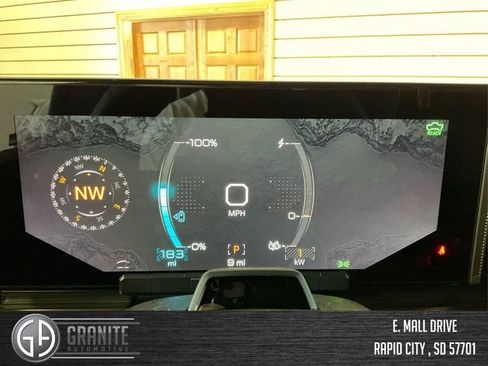 Used 2025 GMC Hummer EV 2X w/ LPO, Illumination Package image 16