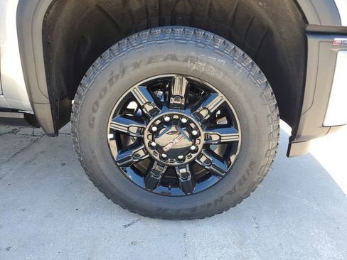 New 2026 GMC Sierra 3500 AT4 w/ AT4 Premium Plus Package AWD/4WD image 6