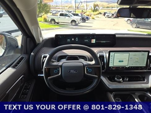 New 2025 Ford Expedition Platinum w/ Platinum Ultimate Package AWD/4WD image 20