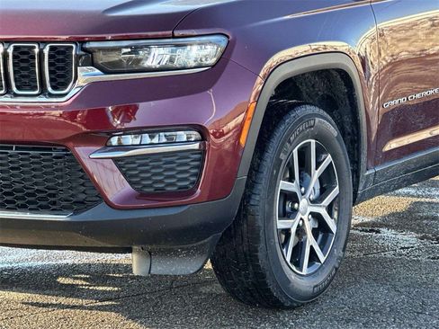 New 2025 Jeep Grand Cherokee Limited image 5