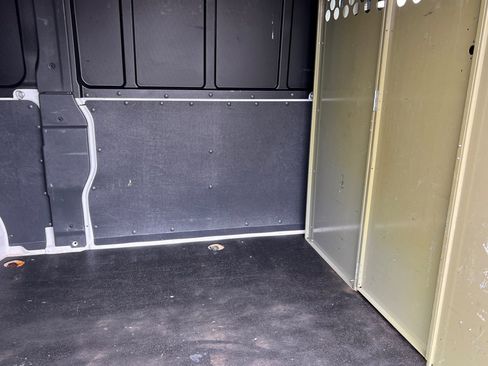 Used 2019 RAM ProMaster 1500 w/ Interior Convenience Group image 10