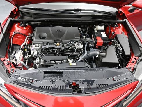 Used 2022 Toyota Camry SE image 14