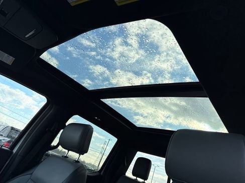 Used 2024 Ford F150 Lightning Lariat image 25