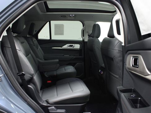 New 2026 Ford Explorer Active w/ Active Comfort Package image 17
