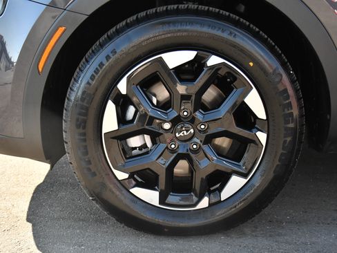 Used 2025 Kia Sorento S w/ Panoramic Sunroof Package image 12