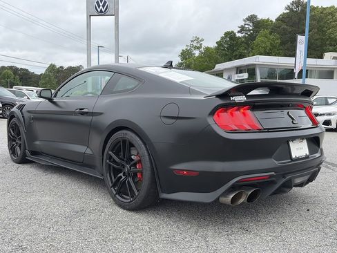 Used 2022 Ford Mustang Shelby GT500 w/ Carbon Fibre Track Pack RWD image 4