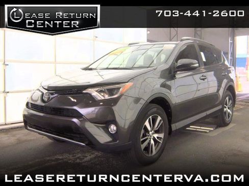Used 2018 Toyota RAV4 XLE FWD image 1