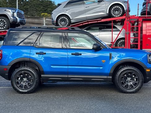 Certified 2025 Ford Bronco Sport Badlands image 3