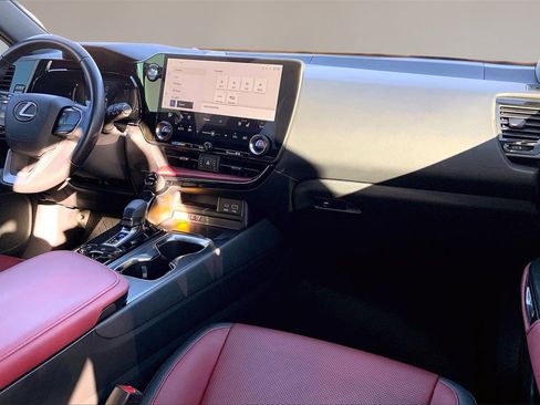 Used 2022 Lexus NX 350 350 Premium image 17