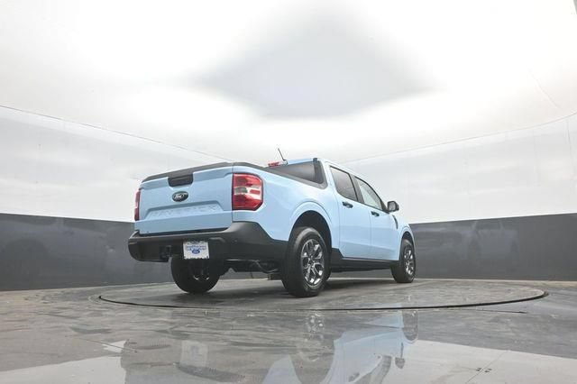 New 2026 Ford Maverick XLT w/ XLT Luxury Package FWD image 39