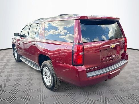 Used 2020 Chevrolet Suburban LT image 8
