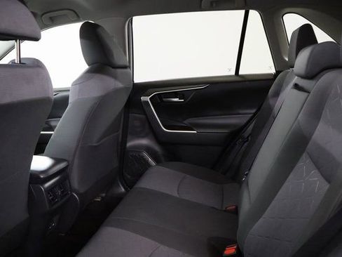 Used 2025 Toyota RAV4 XLE image 28