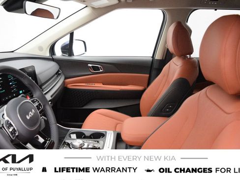 New 2026 Kia Carnival EX FWD image 10
