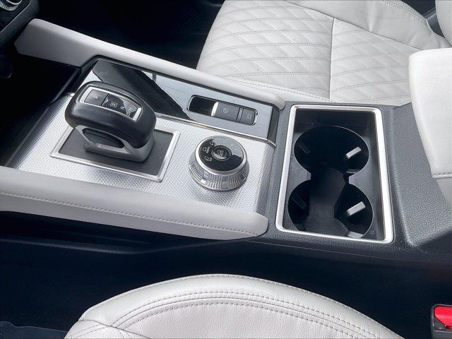 Used 2024 Mitsubishi Outlander SEL FWD image 15