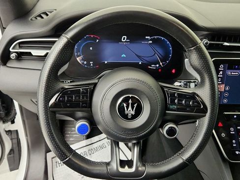 Used 2024 Maserati Grecale GT image 12