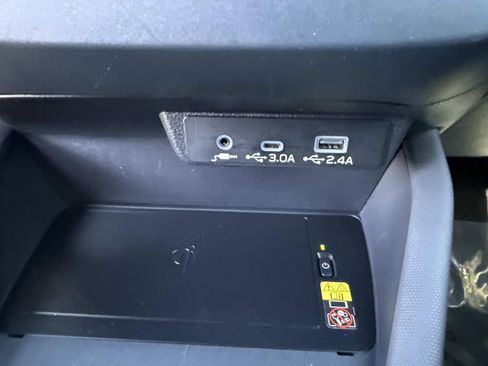 Used 2025 Subaru Forester Premium w/ Convenience Package #1 image 32