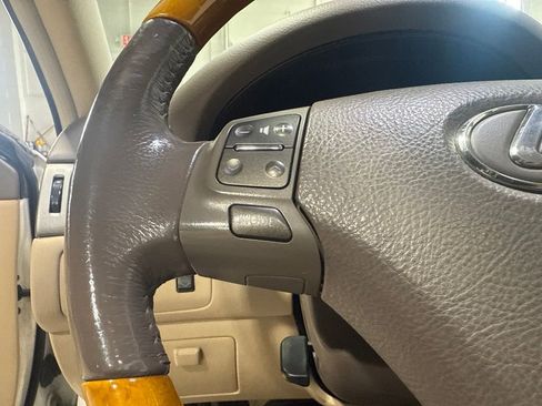 Used 2005 Lexus ES 330 FWD image 12