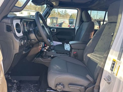 New 2026 Jeep Wrangler Unlimited Sport AWD/4WD image 11