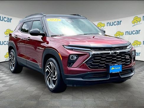 Used 2024 Chevrolet TrailBlazer RS w/ Driver Confidence Package AWD/4WD image 1