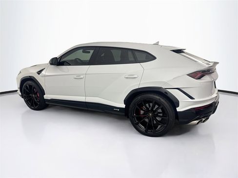 Used 2024 Lamborghini Urus S image 7