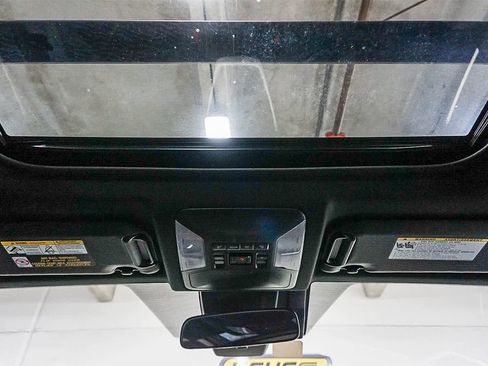 Used 2021 Toyota RAV4 SE w/ Weather & Moonroof Package image 12